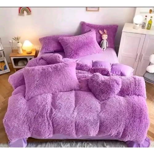 Bedding Collection Fur Duvet - Bedsheet And 4 Pillow Cases - Purple