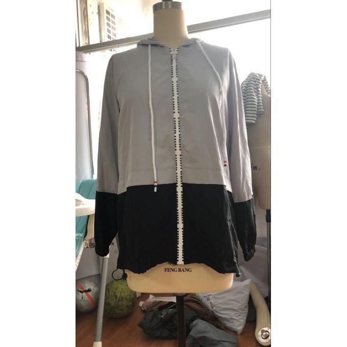 Women's Casual Raincoat Long Sleeve Stitching Zipper Ladies Hooded Raincoat Black&Gray