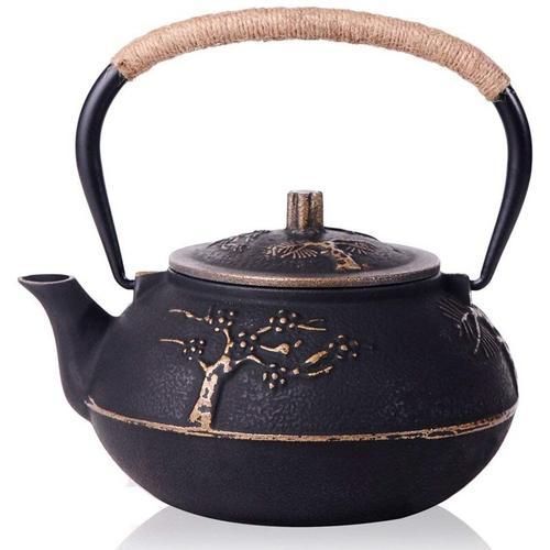 Japanese Cast Iron Teapot Kettle With Stainless Steel Infuser / Strainer , Plum Blossom 30 Ounce ( 900 Ml )