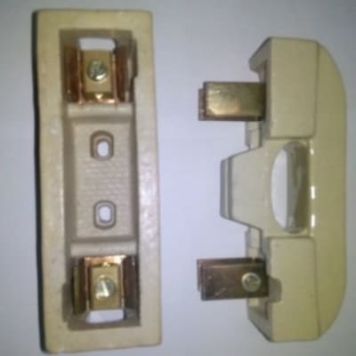 Pure Porcelain Kit Kat - 100amp 415v