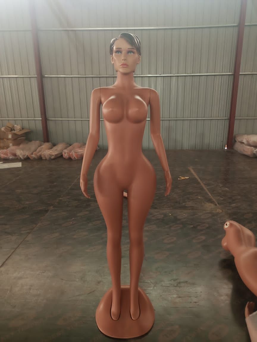 Complete Female Mannequin With Big Hips
