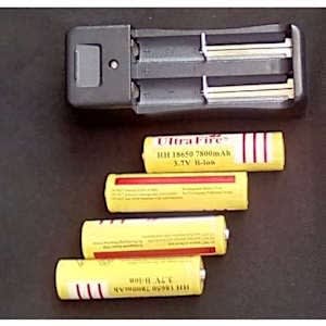 Rechargeable 3.7V Battery-4pcs With Charger