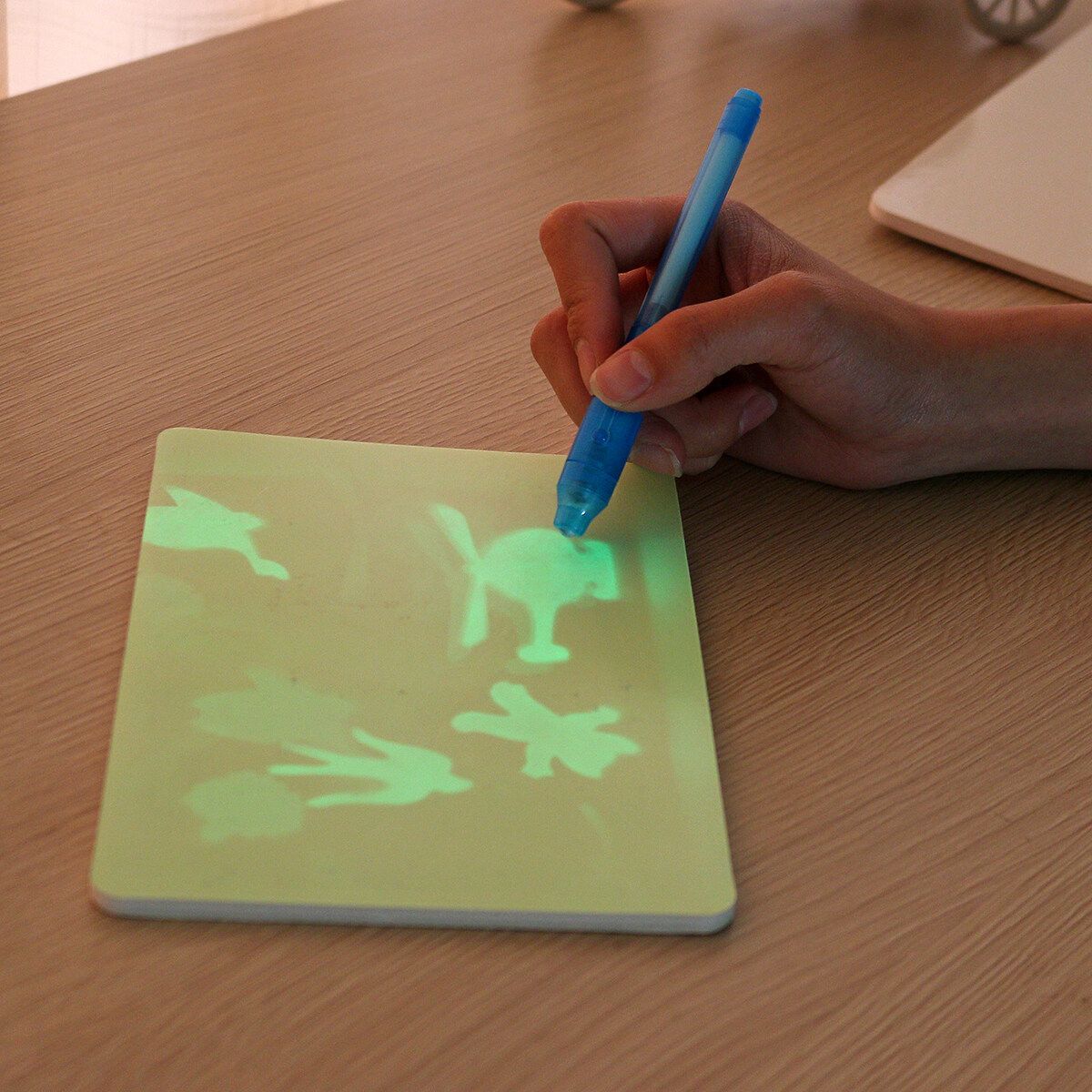 A3/A4/A5 LED 3D Light Luminous Drawing Board Graffiti Doodle Tablet Draw Writing Board Pen With Light-Fun Fluorescent Pen Educational Toy Kids A5