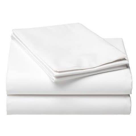 Plain White Soft Bedsheet With 2/4 Pillow Case