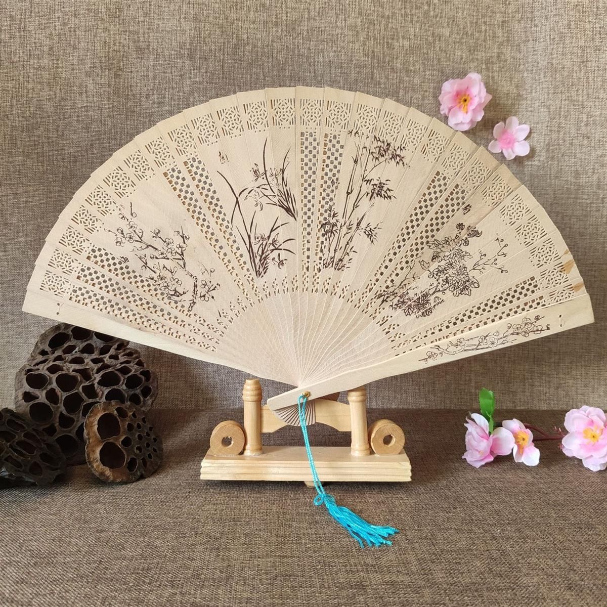 Vintage Wood Wood Craft Folding Chinese Decoration 1Pcs Antique Printing Lady Hollow Carving Fans Hand-made Style Incense Fan