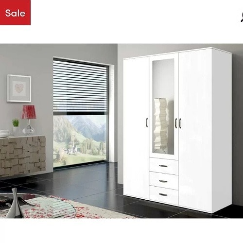 Sadia Besant Hartranft Armoire