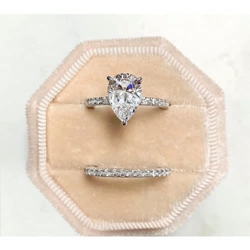 Alloy Inlaid Zircon Wedding Ring