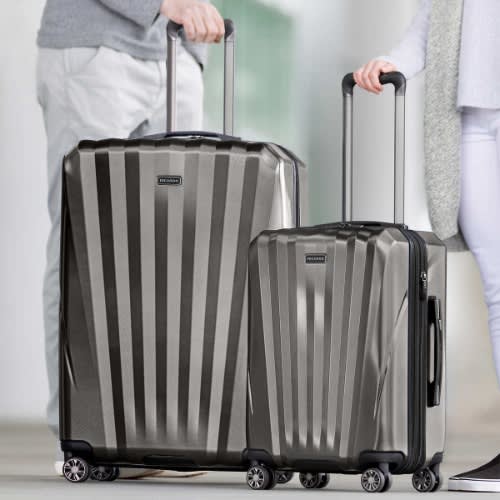 22" Hard Side Luggage Set - Black - 2pieces