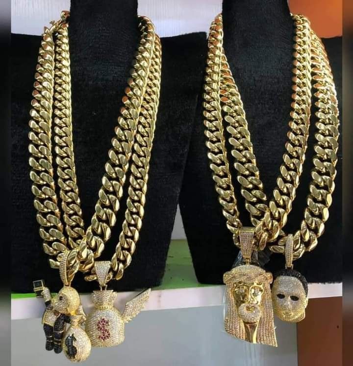 Mind Blowing Ultra Modern 18MM Cuban Link Chain +  Gold Plated Fully Iced MOISSANITE Pendants