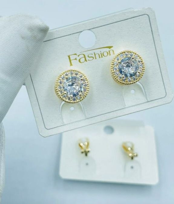 Clip On Gold Diamond Earring