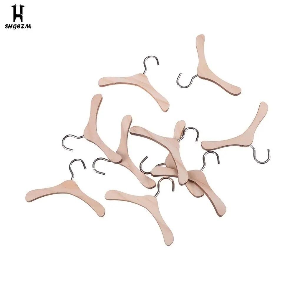10Pcs Mini Clothes Hangers Closet Wardrobe Hanging Decoration Dolls Accessories 1/12 Scale Dollhouse Miniature Furniture