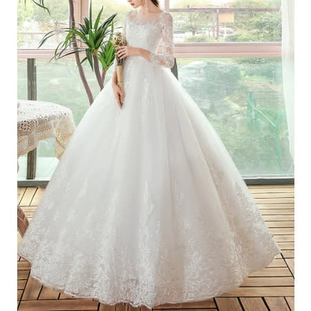 2021 Three quarter Sleeve Wedding Dress