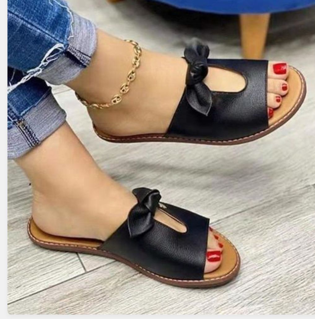 Ladies Casual Slippers - Black