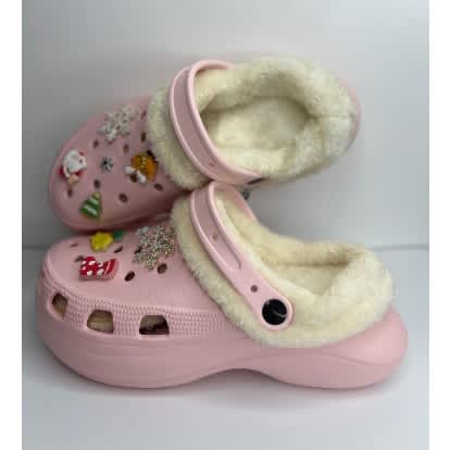 Women's Crocs With Accessories - Pink