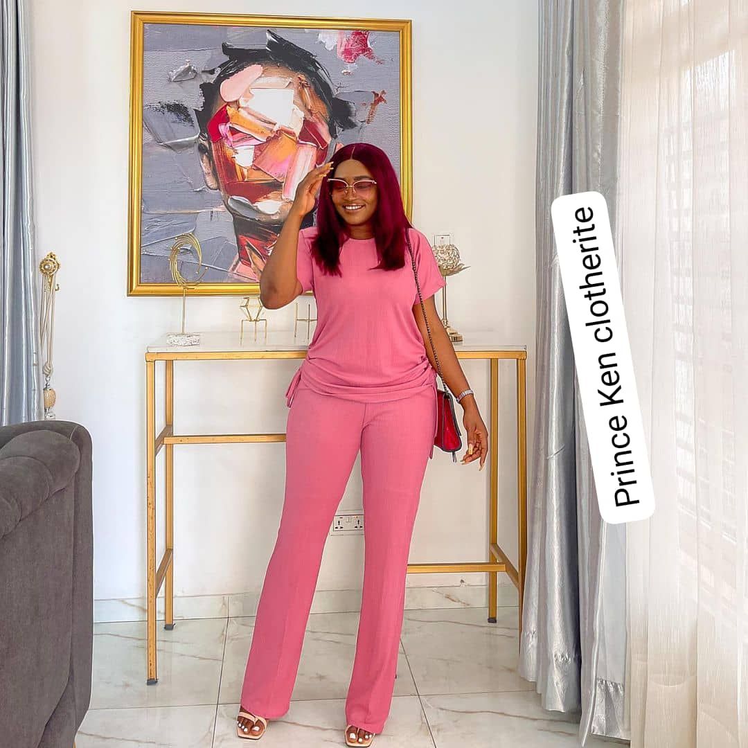 Beautiful And Classy Ladies Up And Down