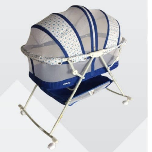 3 In 1 Baby Bassinet / Cot With Storage Basket
