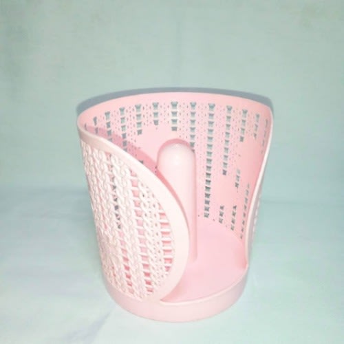 Plastic Tissue Holder