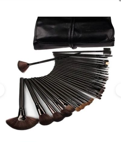 32 PCs Professional Makeup Brush Set- Black