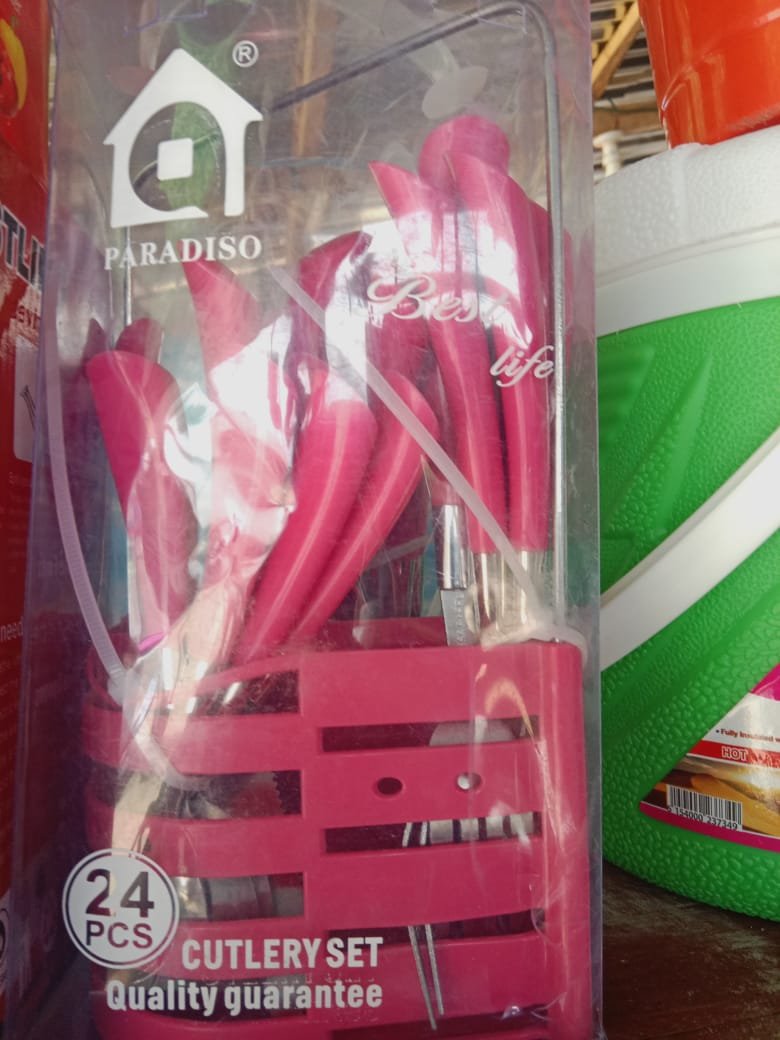 24 PIECES CUTLERIES SET