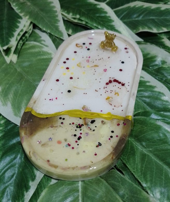 Decorative Oval Tray With Teddy Ring Holder