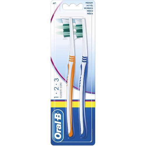 Classic Care - Medium Toothbrush - 2 Pack