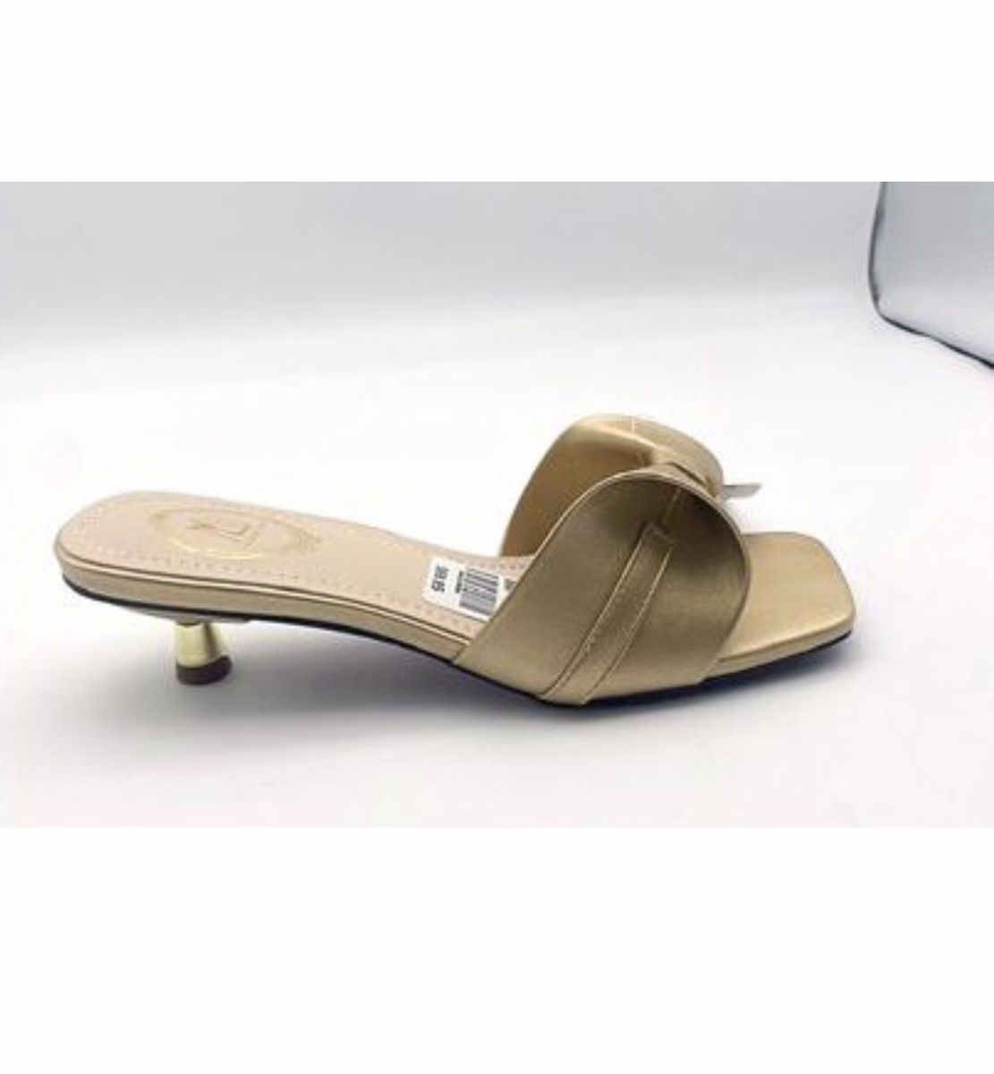 Ladies Simple Comfy Slippers- Gold