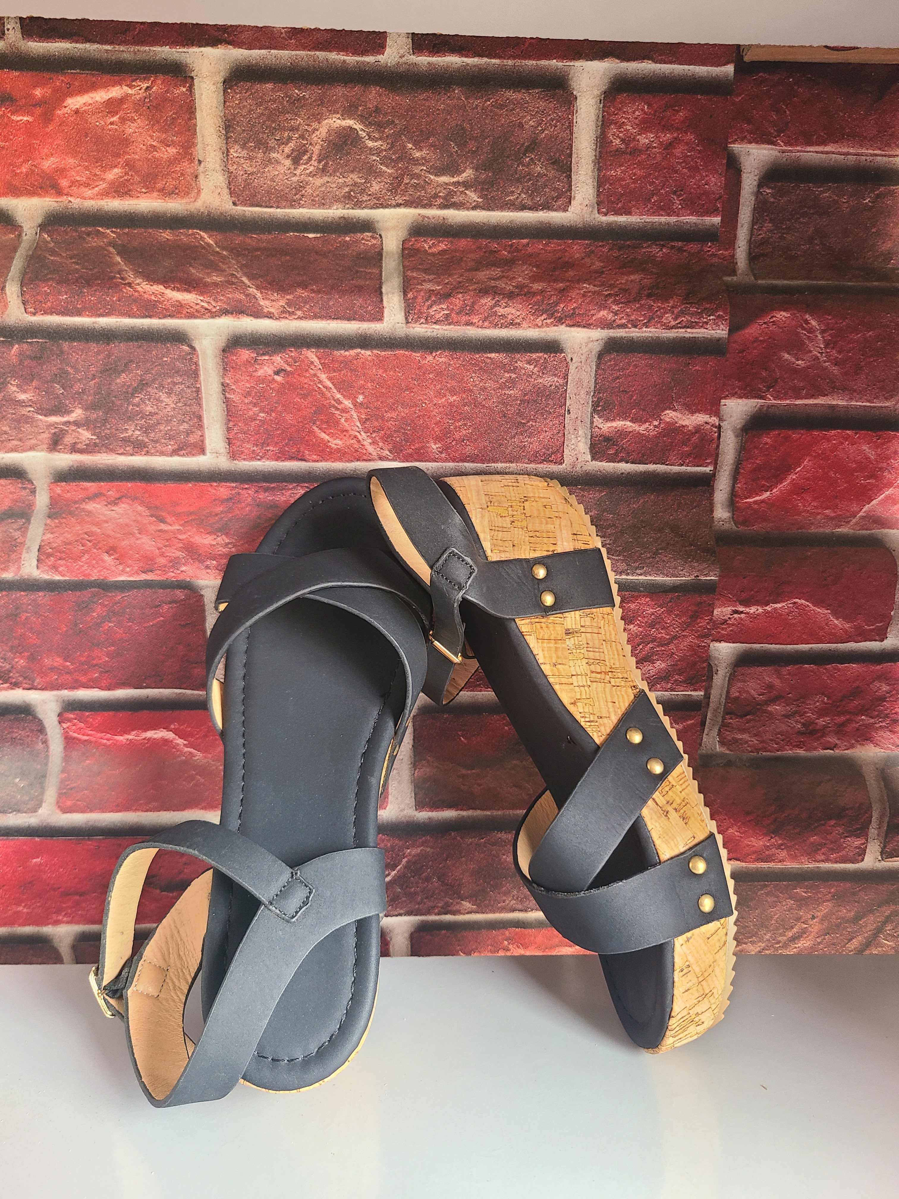 Unique Ladies Mid Heel Wedge Sandals Size( 41)