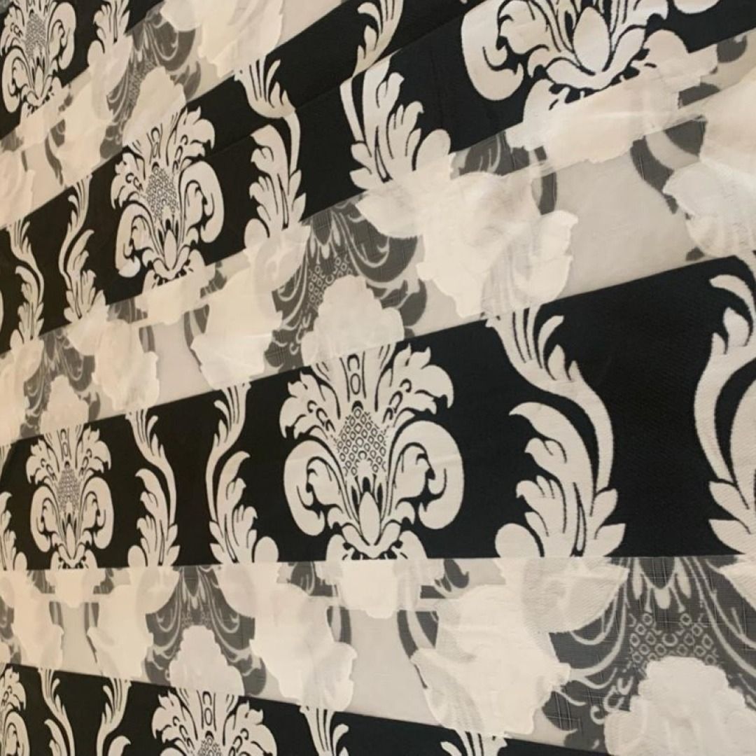 DAY AND NIGHT WINDOW BLINDS