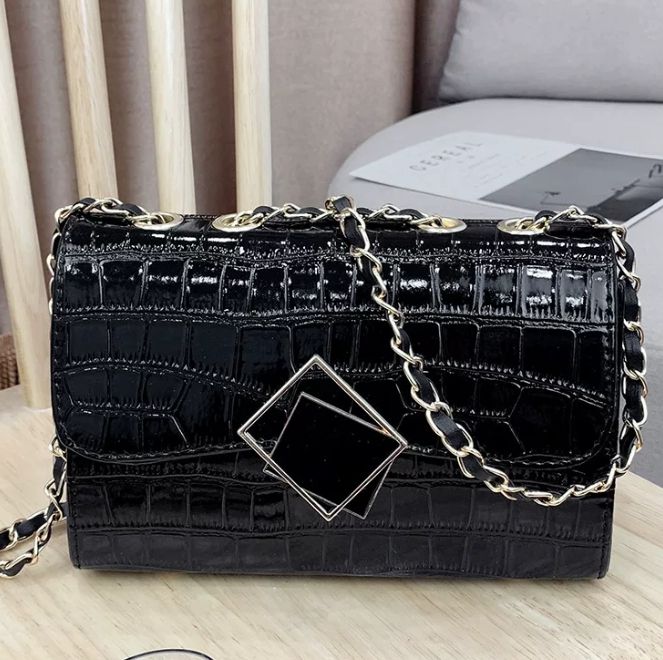 Quality Glossy Ladies Handbag- Black