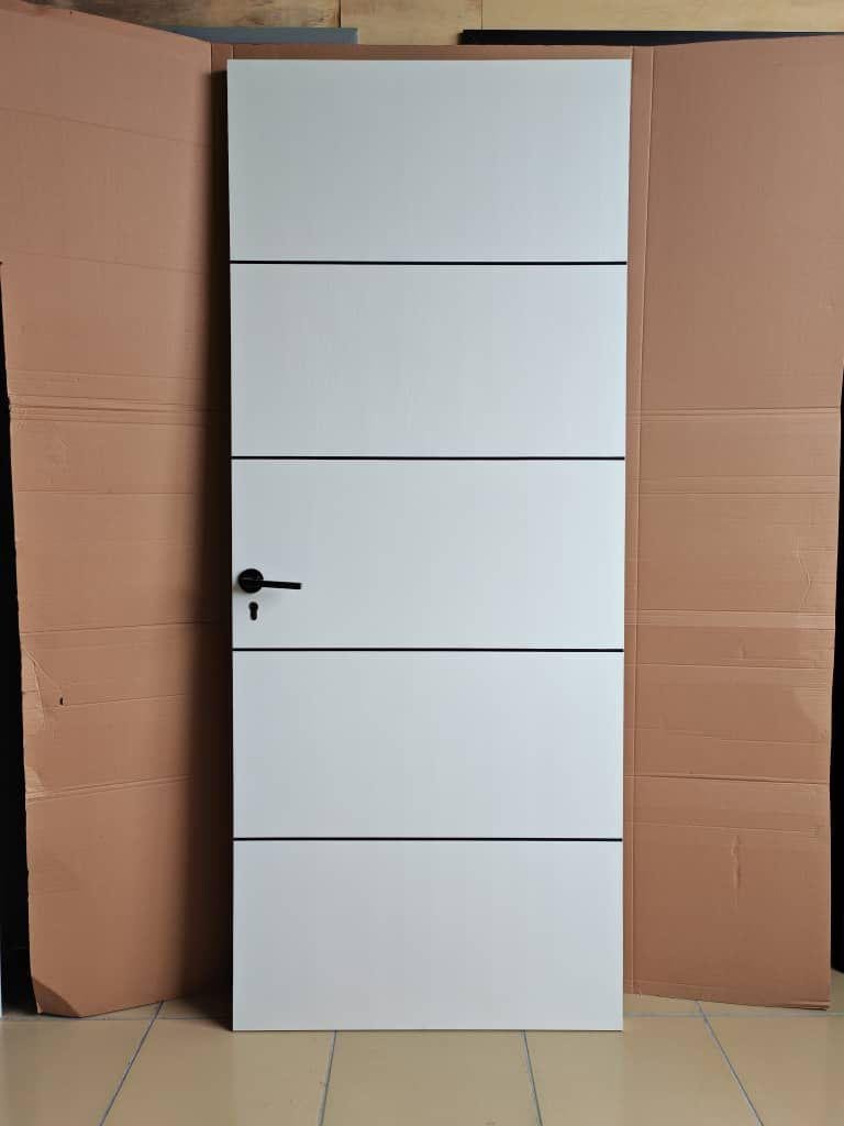 Materials =Full Hdf door  Rom Size=2050x840 Toilet size=2050x740