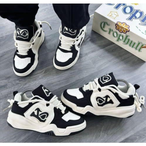 Trendy Quality Sneakers