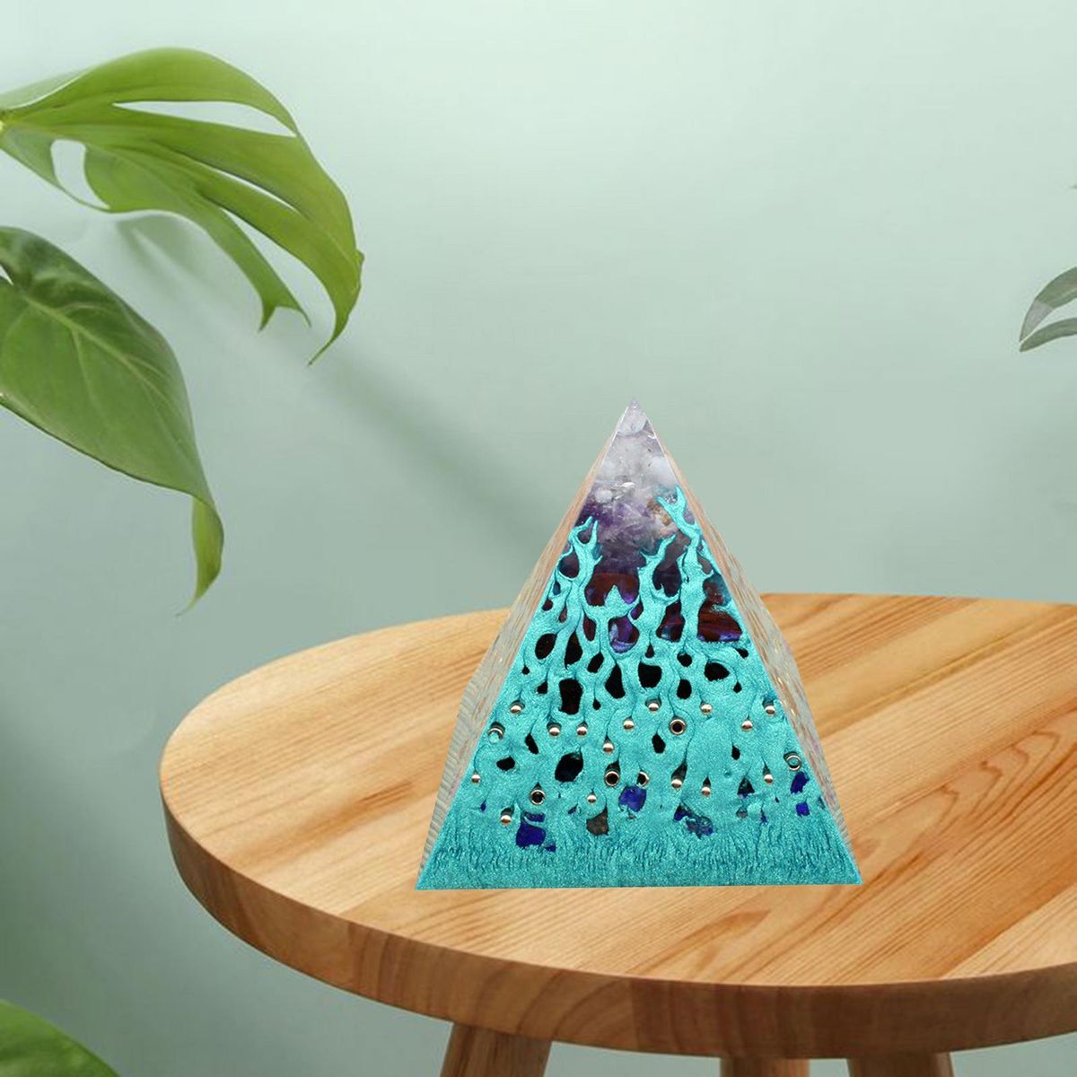 Natural Crystal Pyramid Gemstone Desktop Decor For Gather Wealth