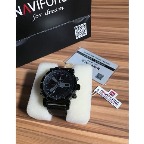 Men's Black Leather Strap Chronograph Wrist Watch