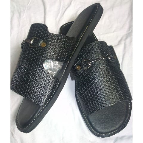 Leather Slippers With Metal Design - Black
