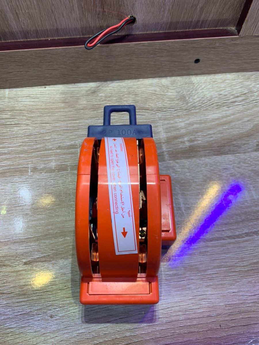 100 Amps Knife Switch 2P  Change Over