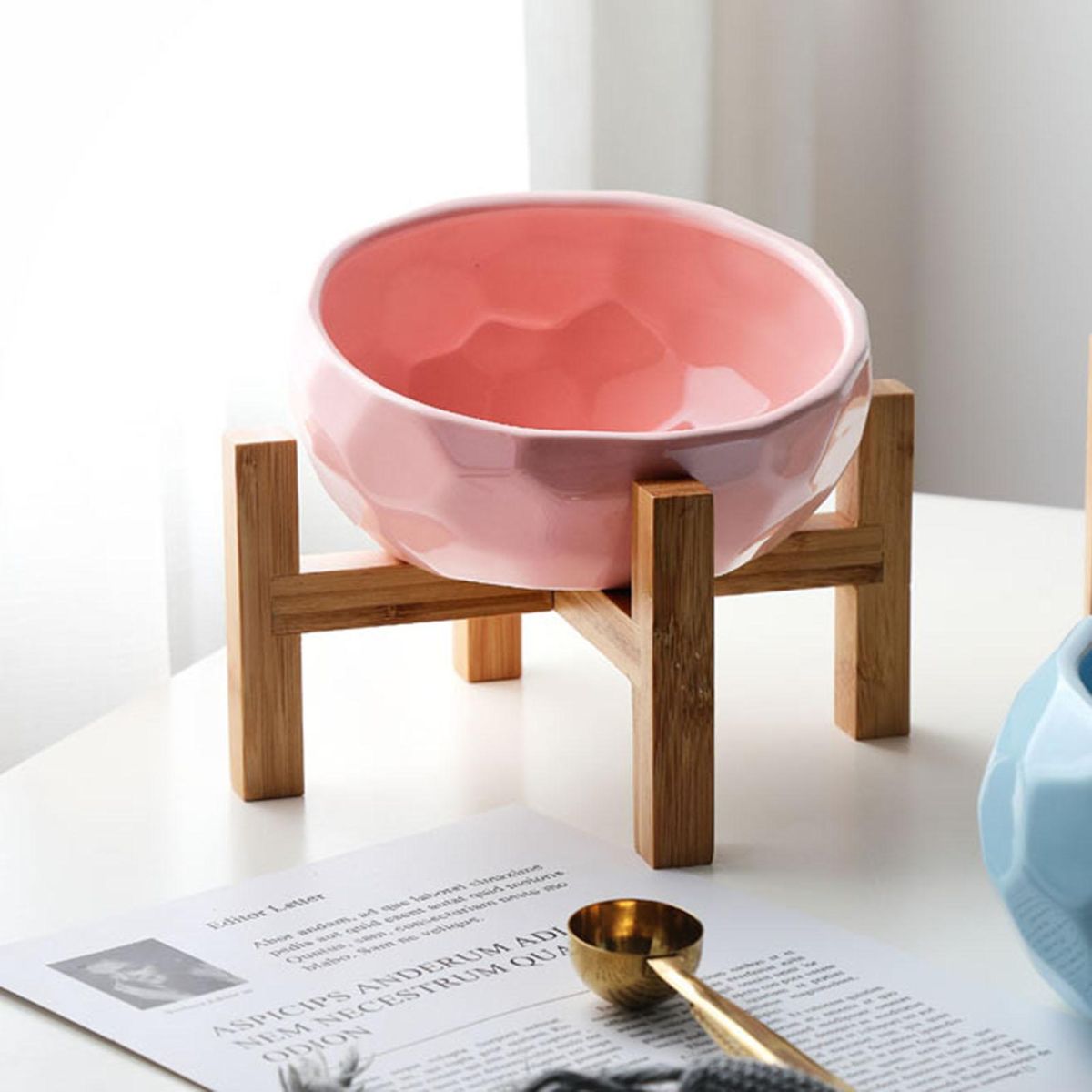 Pet bowl oblique mouth cat bowl food bowl dog bowl method bucket food bowl large capacity high oblique mouth bowl to protect the spine white Diamond oblique bowl + rack