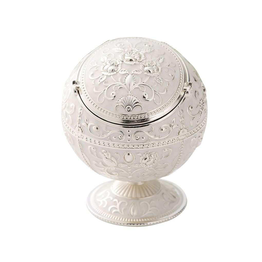 Windproof Ash Tray Vintage Zinc Alloy Flower Pattern Glob Ashtray Lid Tabletop Portable Home Decor Ashtrays
