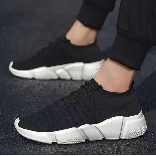 Men's Plain Running Shoes - Black And White