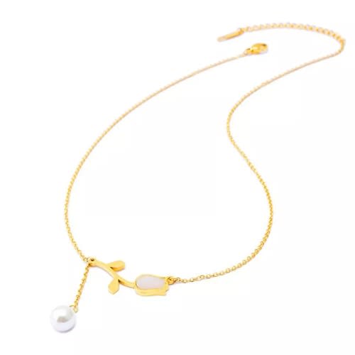 Resin Rose Pearl Necklace