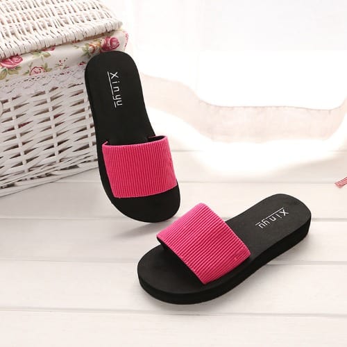 Women's Stripe Platform Slippers - Pink