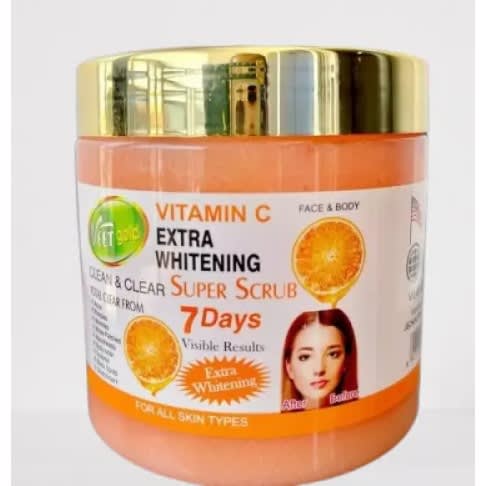 Veet Gold Vitamin C Extra Whitening Super Scrub - 600g