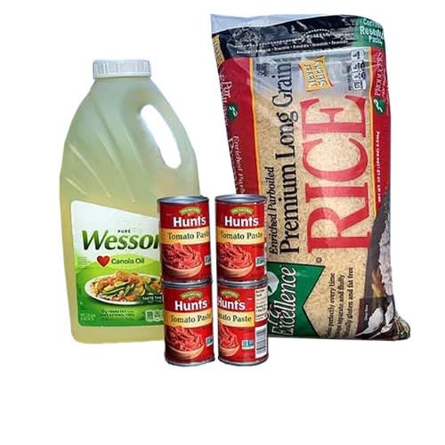 Wesson Canola Oil 4.7liters + Hunts Tomatoe Paste 425g X 4pieces & Par Excellence Rice -4.54kg