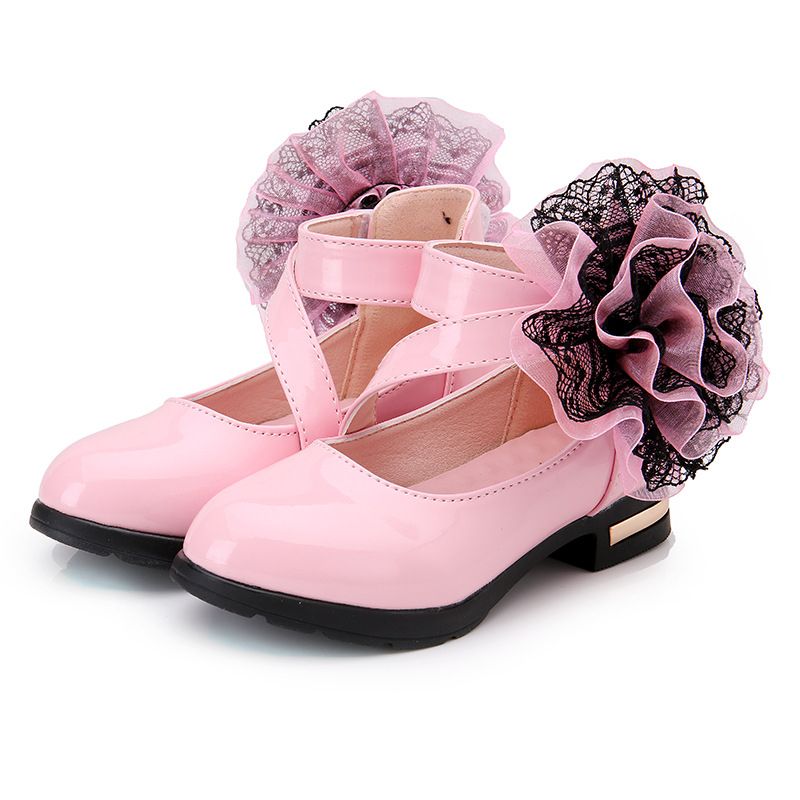 CLASSIC AND ATTRACTIVE CHILDREN SHOE