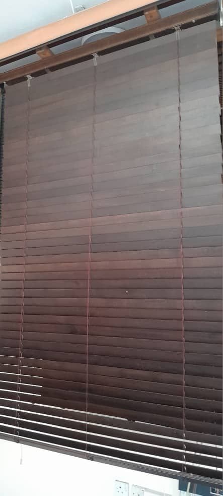 50MM WOODEN VENETIAN BLIND  WITH SIDE VALANCE