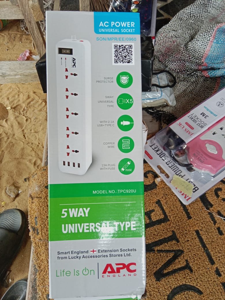 5 way universal type socket