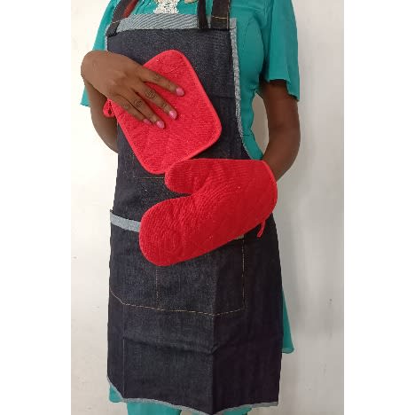 Kitchen Apron With Red Glove And Pad
