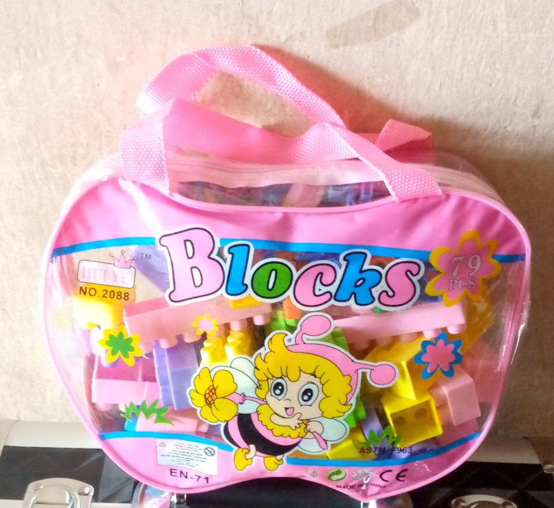 Brick Toy Blocks Alphabets A - Z - 85pcs