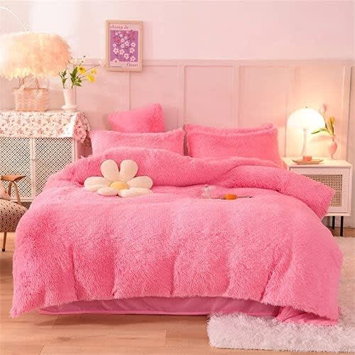 Bedding Collection Fur Duvet - Bedsheet And 4 Pillow Cases - Pink