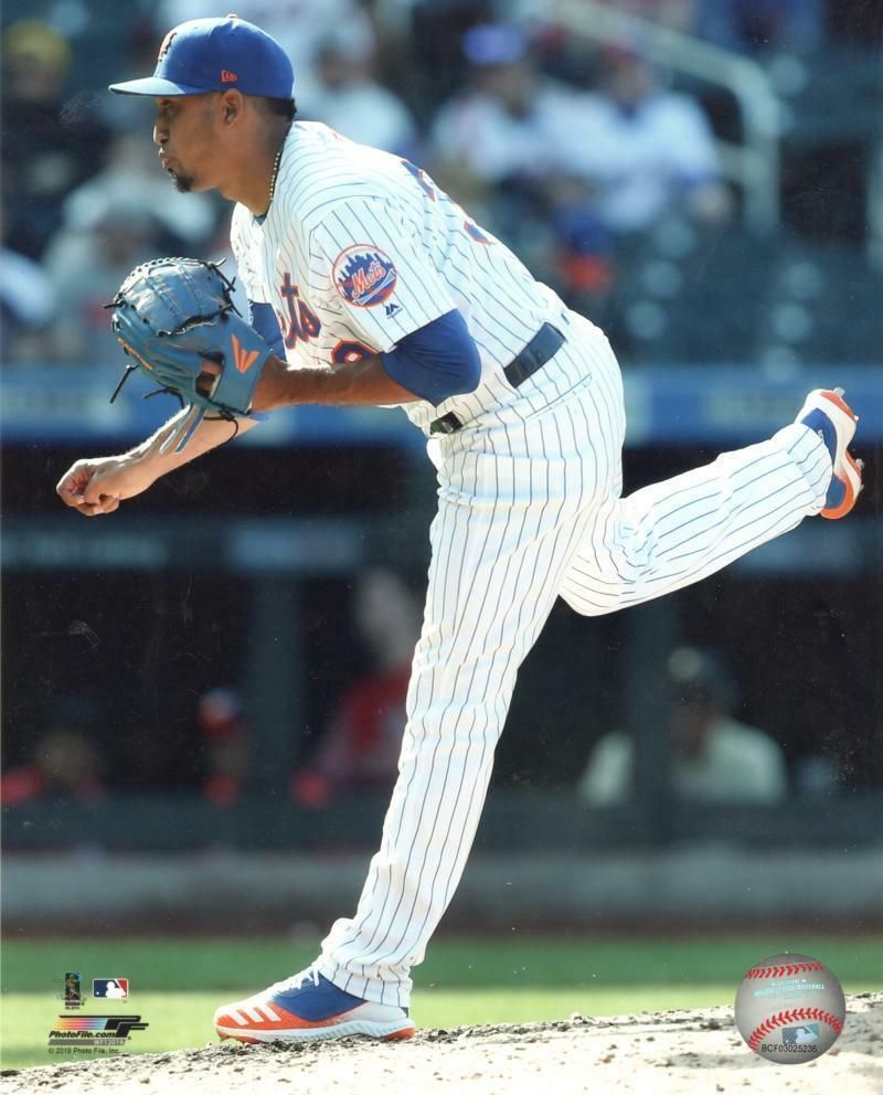 EDWIN DIAZ NEW YORK METS UNSIGNED 8X10 Photo Poster painting