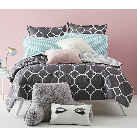 Home Expressions ''Tiles'' 8 Piece Complete Bedding Set With Sheets